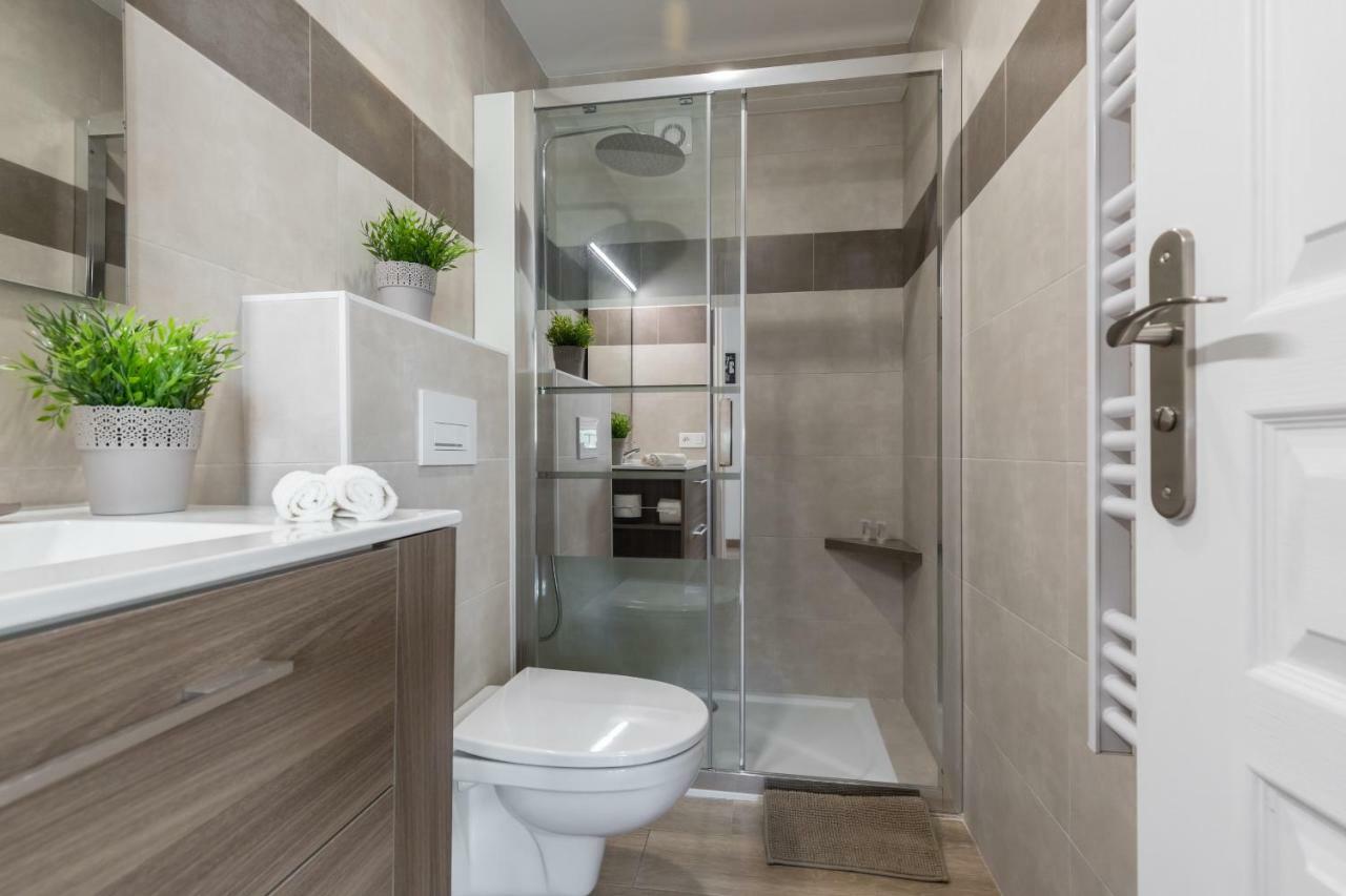 Sleep In Antibes City Center Apartamento Exterior foto
