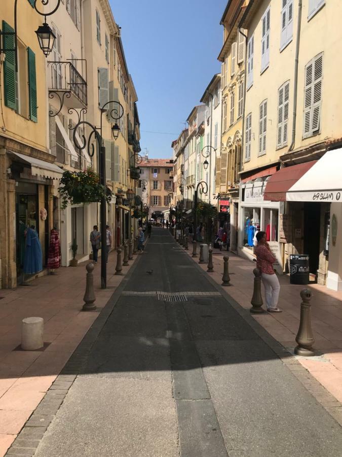 Sleep In Antibes City Center Apartamento Exterior foto